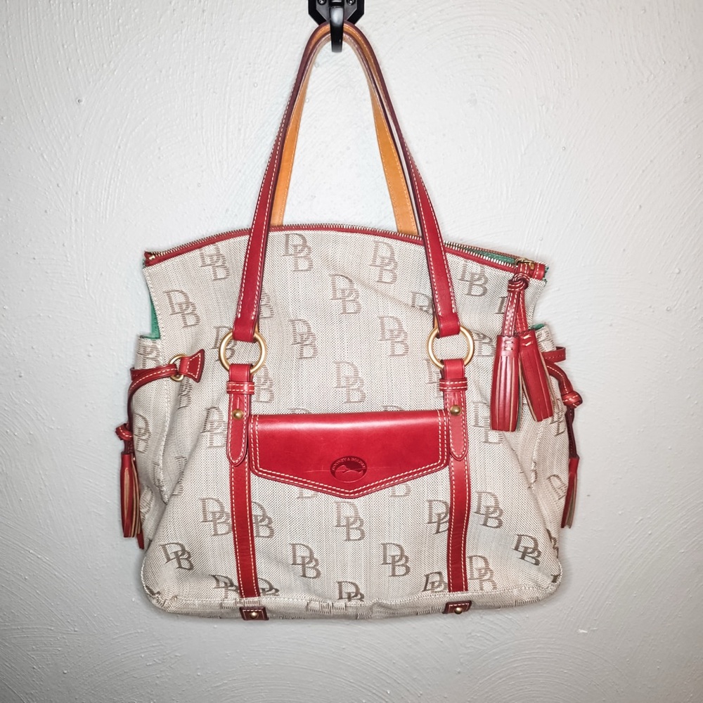 Dooney & Bourke signature bag with Red Leather En The Smith Bag